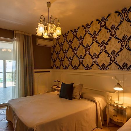 Hotel Maximilian バルドリーノ 部屋 写真