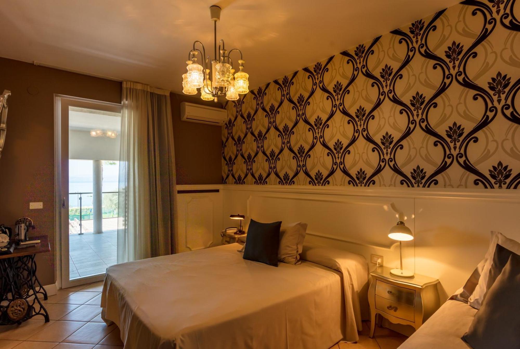 Hotel Maximilian バルドリーノ 部屋 写真