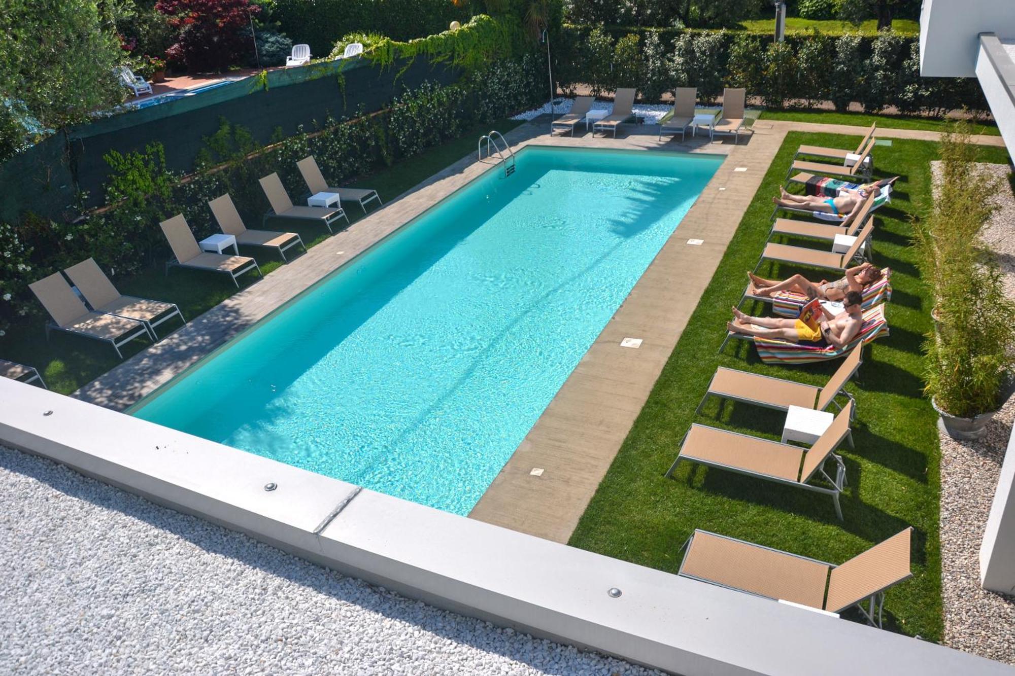 Hotel Maximilian バルドリーノ エクステリア 写真